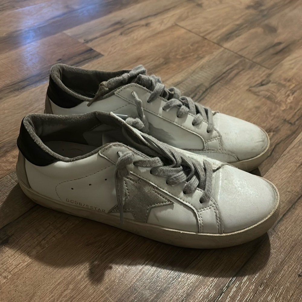 Golden Goose Sneakers